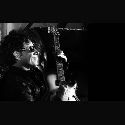 Neal Schon: online il nuovo video "What You Want"