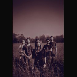 While Sun Ends: presentano la nuova cantante