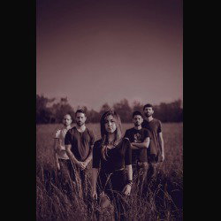 While Sun Ends: online il video con la nuova cantante