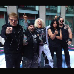 Twisted Sister: video dell'esibizione tra le strade di New York