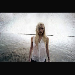 Jamie-Lee Smit: pronto l'album solista della cantante-modella belga