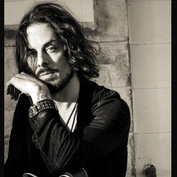 Richie Kotzen: il videoclip del nuovo brano 'War Paint'