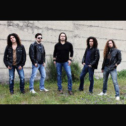 Ancestral: online la loro cover di 'I'm Alive' degli Heavy Load