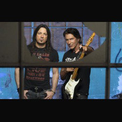 Sweet/Lynch: lyric video di 'September'
