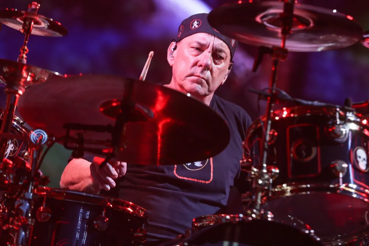 Rush: presentato il nuovo docufilm su Neil Peart intitolato "Neil Peart: No One's Disciple"