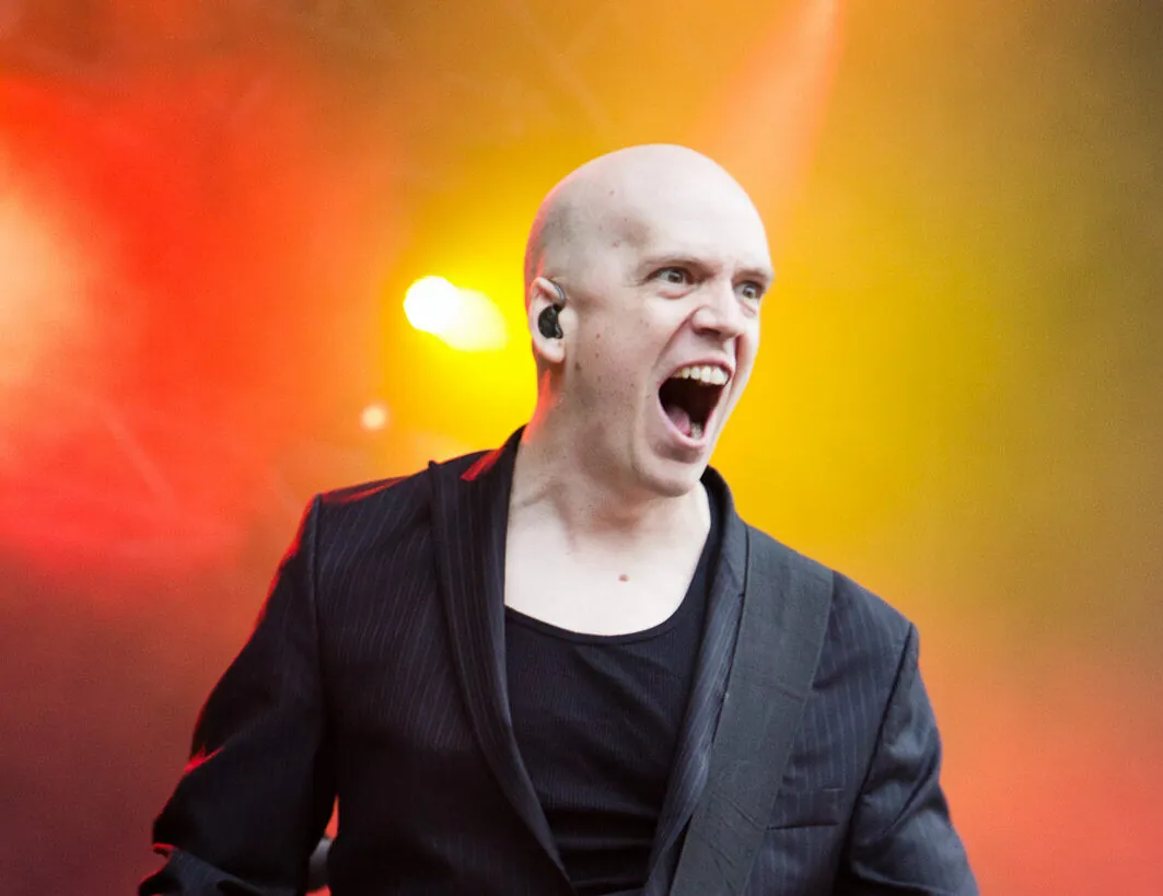 Devin Townsend: aprirà i concerti dei Dream Theater, rimandato il suo tour da headliner