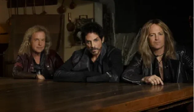 Revolution Saints (Blades, Aldrich, Castronovo): il music video di 'Price We Pay'
