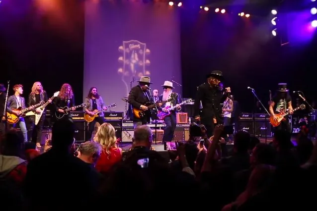 Slash: dal vivo assieme a Don Felder, Billy Gibbons, Richie Faulkner e Lzzy Hale