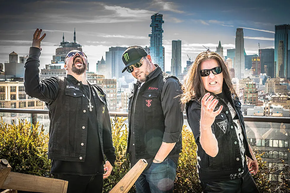 The Three Tremors ('Ripper' Owens, Sean Peck, Harry Conklin): il video di 'Sonic Suicide'