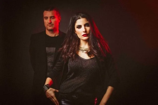 Ardours: il lyric video ufficiale di 'Therefore I Am'