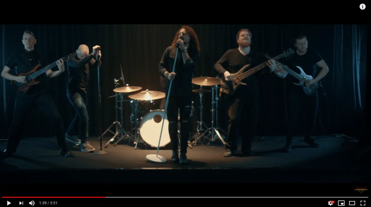 Novena: ecco il music video ufficiale di 'Indestructible'