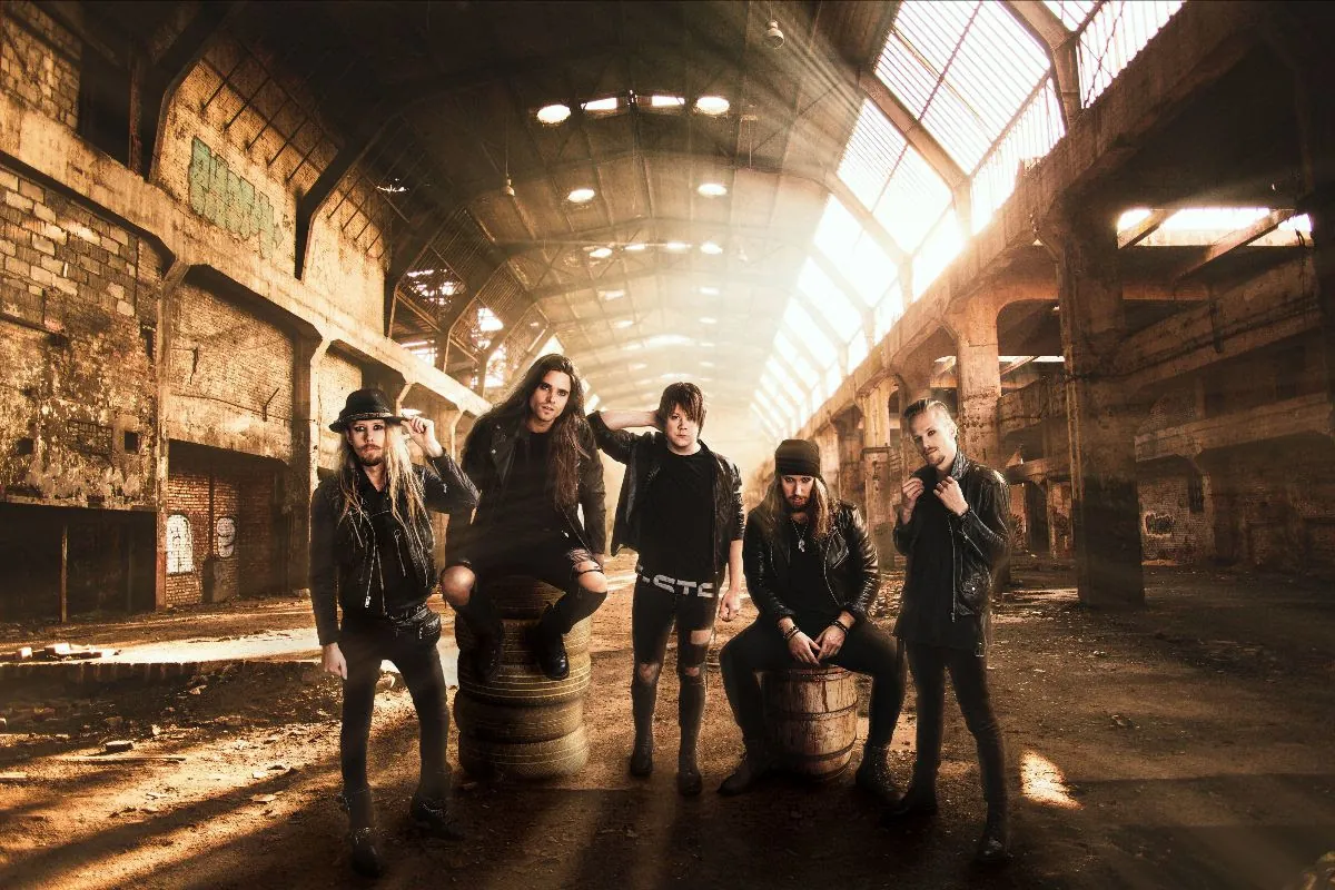 H.E.A.T : il nuovo singolo e video di 'Come Clean'