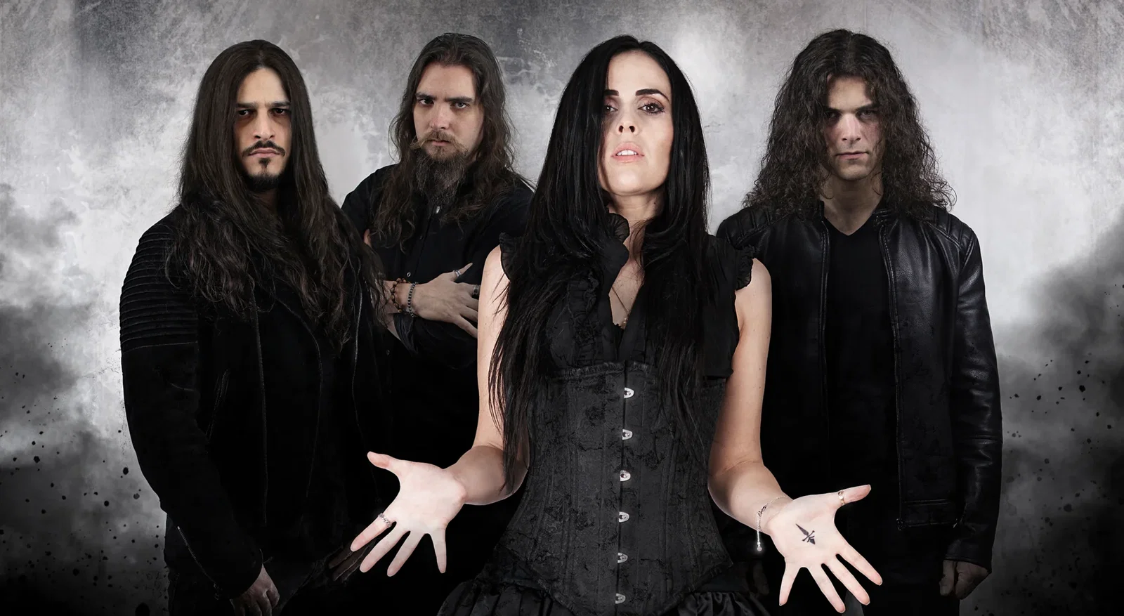 Volturian: il visualizer di 'Haunting Symphony' dal debut-album "Crimson"