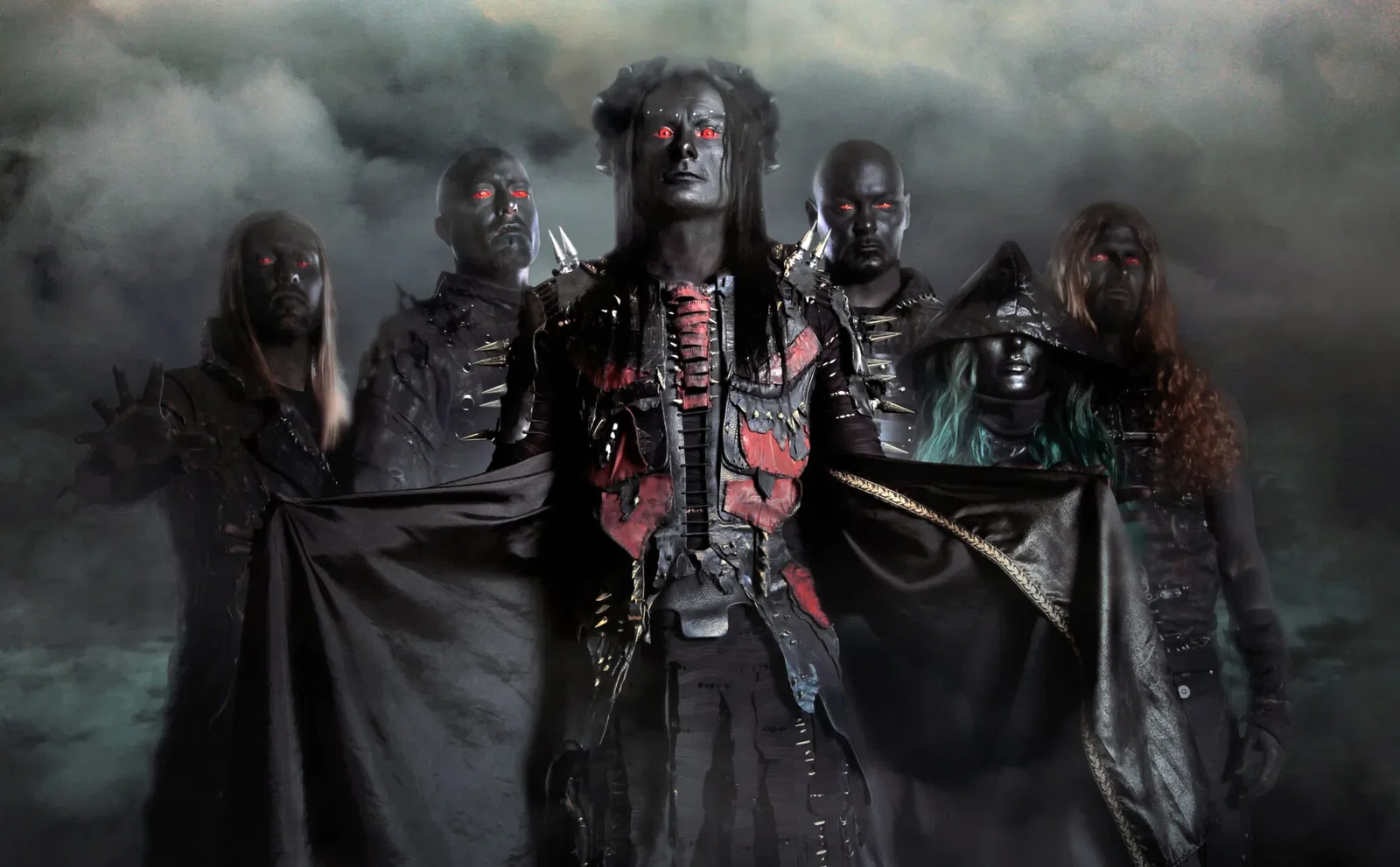 Cradle Of Filth: annunciano l’abbandono della tastierista Lindsay Schoolcraft