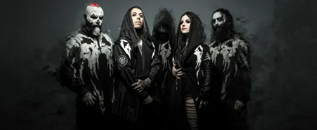 Lacuna Coil: Cristina Scabbia canta 'Through the Flames' in versione casalinga (video)