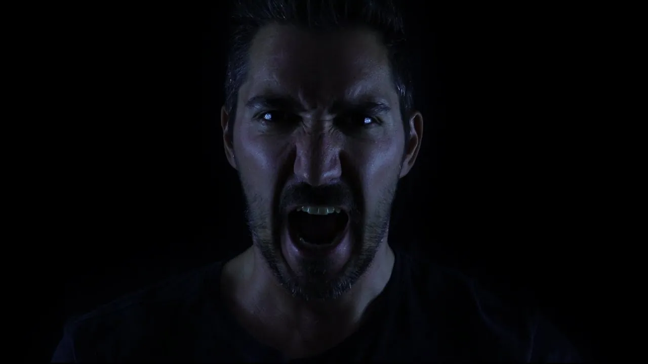 Nightglow: online il lyric video del terzo singolo 'Circus of the Damned'