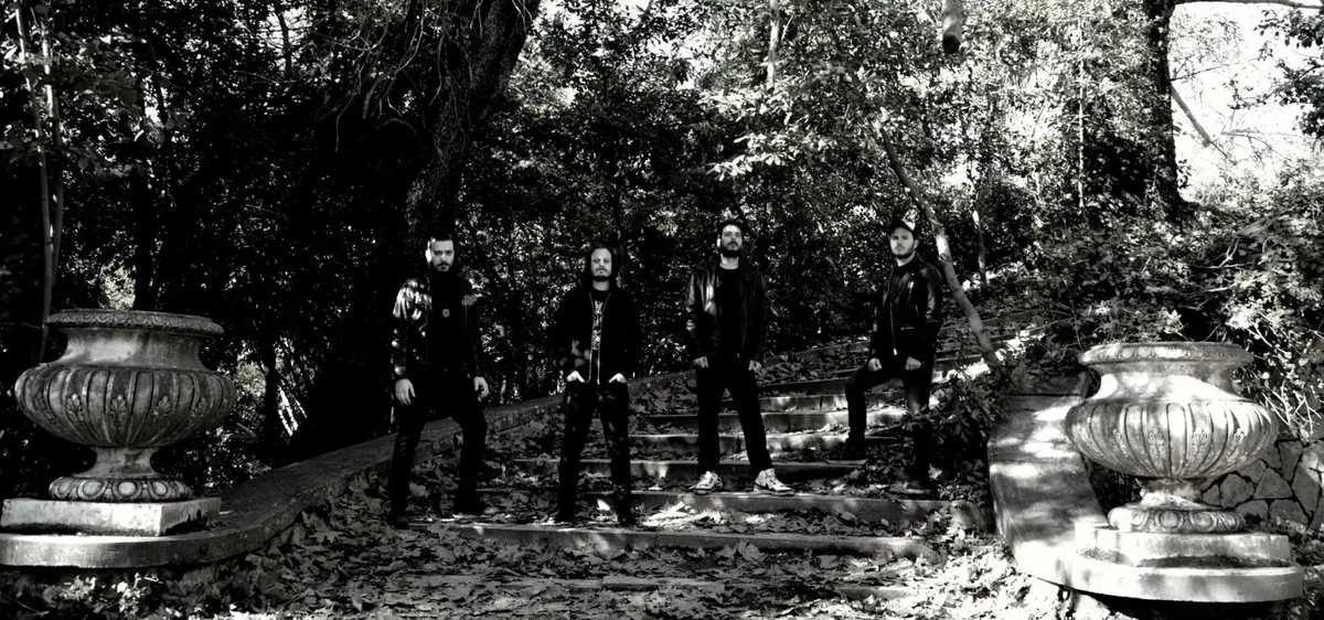 Plague (Gre): in streaming il debutto uscito via Redefining Darkness Records, copertina di Paolo Girardi
