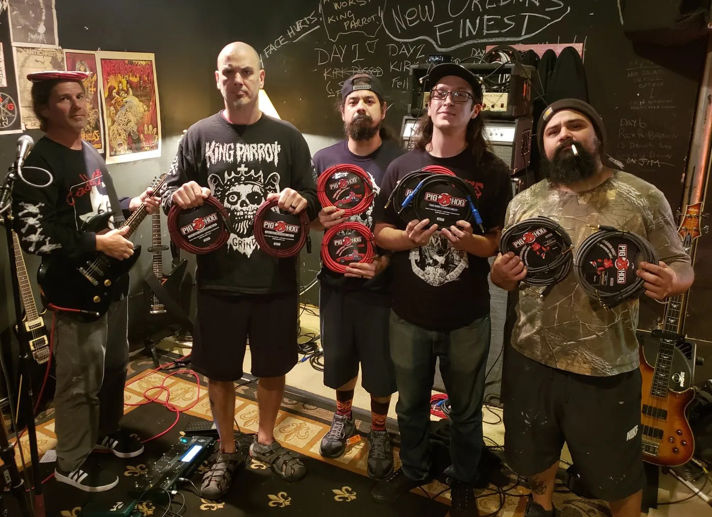 Pantera: Phil Anselmo suona dal vivo 'We'll Grind That Axe...' per la prima volta in assoluto