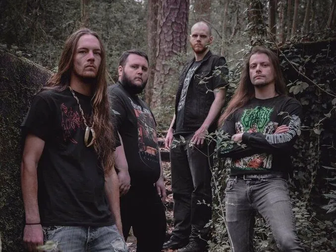 Cemetery Filth: Unspeakable Axe Records diffonde due pezzi tratti dal debutto "Dominion"