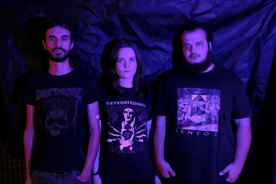 Consumer: il debut EP in anteprima streaming