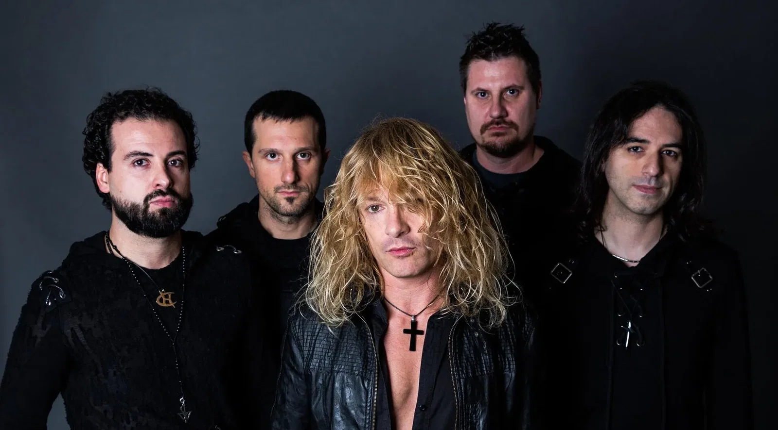 Dark Horizon: il nuovo singolo 'Precious', cover dei Depeche Mode