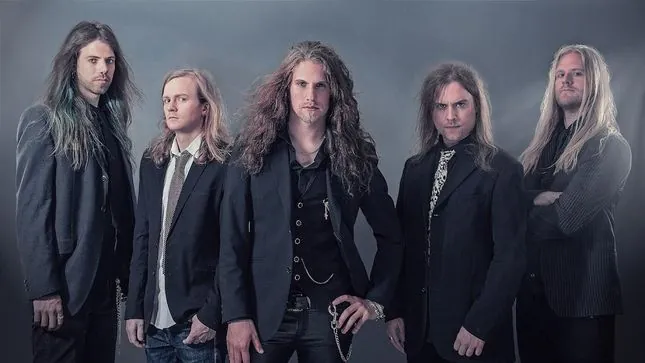 Dynazty: online il music video ufficiale di 'Waterfall'
