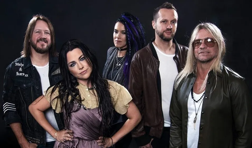 Evanescence: ecco la cover delle Bananarama 'Cruel Summer', video
