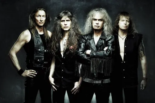 Grave Digger: guarda l'extended guitar playthrough (Axel Ritt) di 'Lions of the Sea'