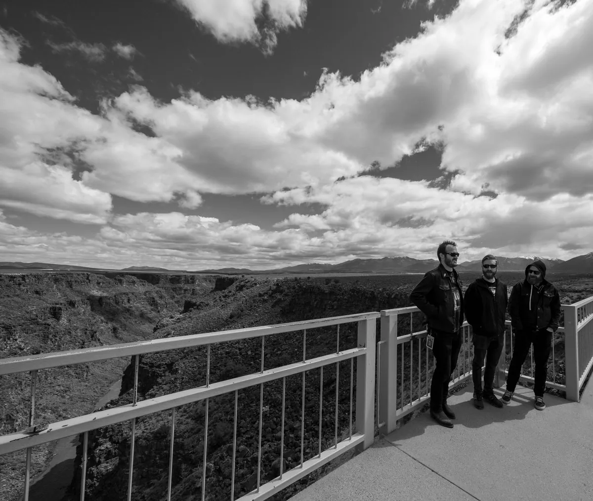 In The Company Of Serpents: un primo pezzo dal nuovo album "LUX"