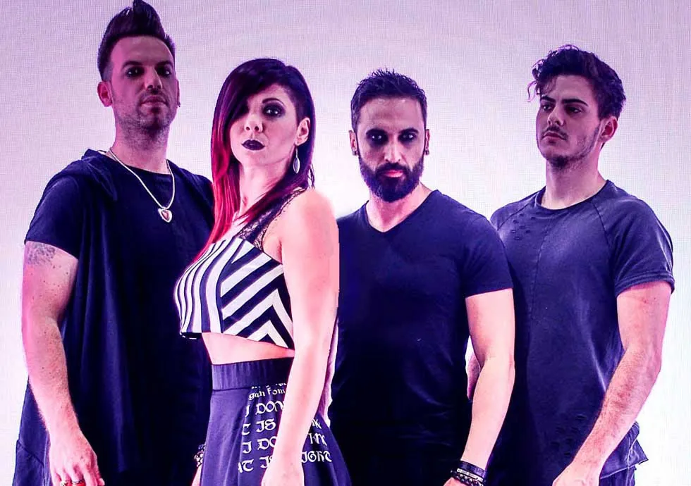 Overlaps: guarda il music video di 'Wasted'