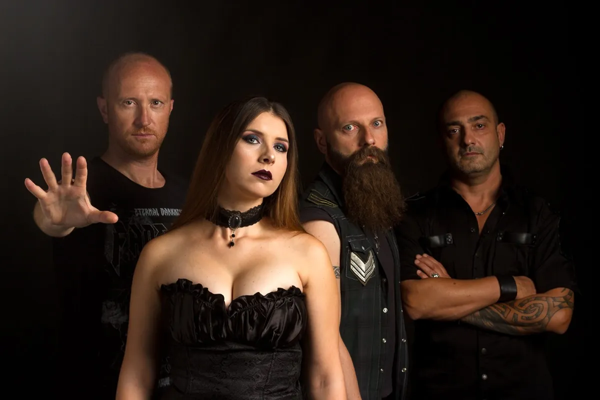 Rossometile: da domani disponibile il nuovo album "Desdemona"