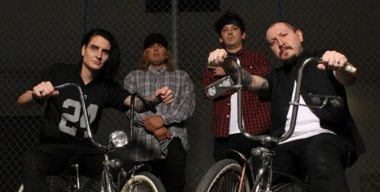 ACxDC: ascolta la nuova canzone 'Gorged'