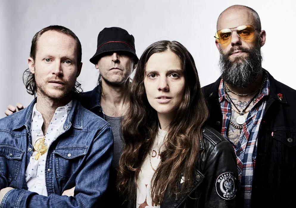 Fender: un video tutorial sul tapping in collaborazione con Gina Gleason (Baroness)
