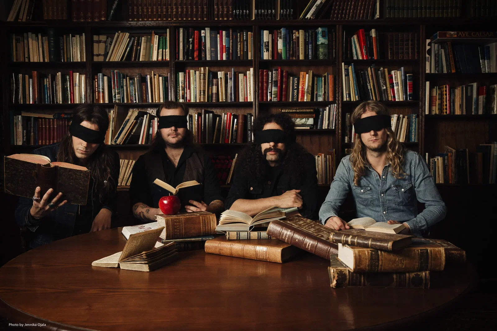 Dead Lord: in arrivo a metà maggio il nuovo singolo 'Distance Over Time'