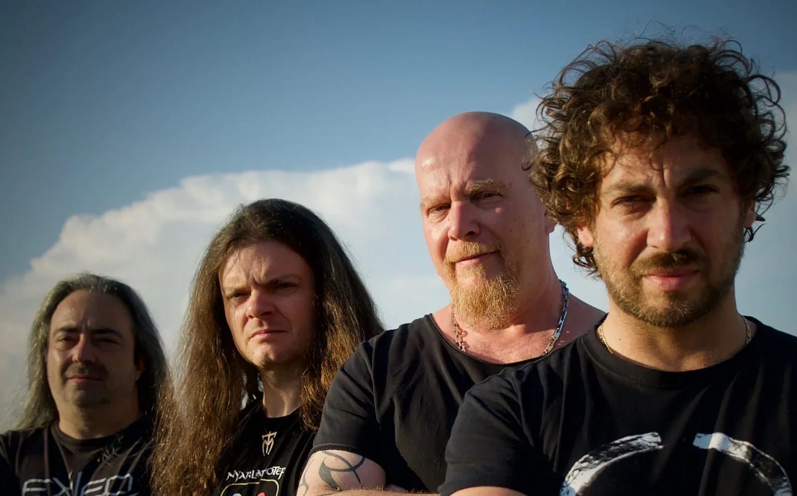 Exiled On Earth: il guitar / bass playthrough video di 'Mythoscondria'