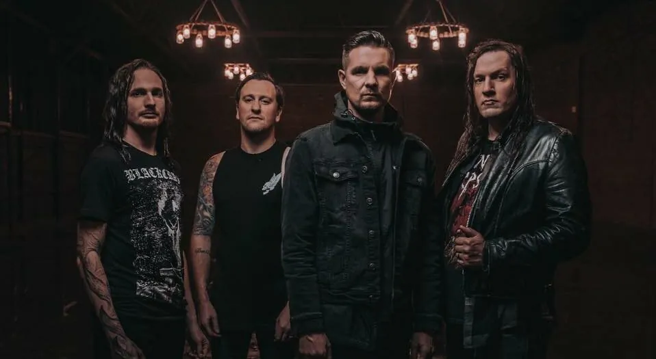 Kill The Lights: guarda il playthrough video di chitarra (Jordan Whelan) di 'Shed My Skin'