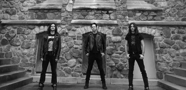 Night Demon: ascolta il nuovo singolo 'Are You Out There'