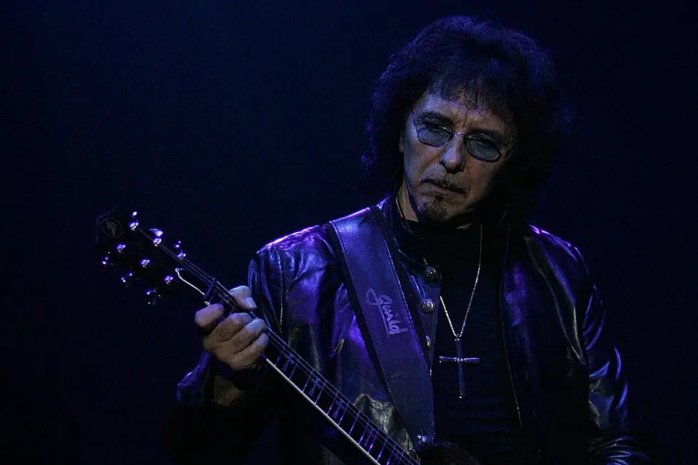 Black Sabbath: Tony Iommi pubblica a sorpresa un nuovo brano, "Scent of Dark"!