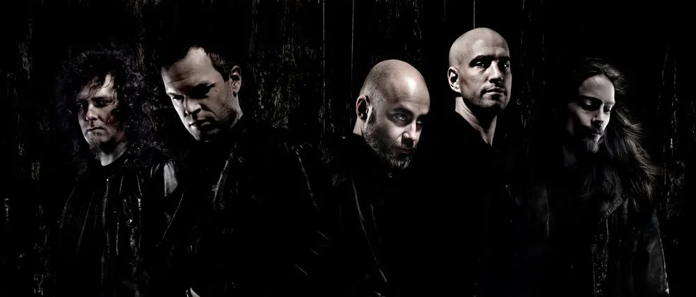 Falconer: ascolta la nuova canzone 'Kings and Queens'