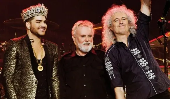 Queen: Brian May e Roger Taylor festeggiano il nuovo anno con Sarah Brightman e Yoshiki