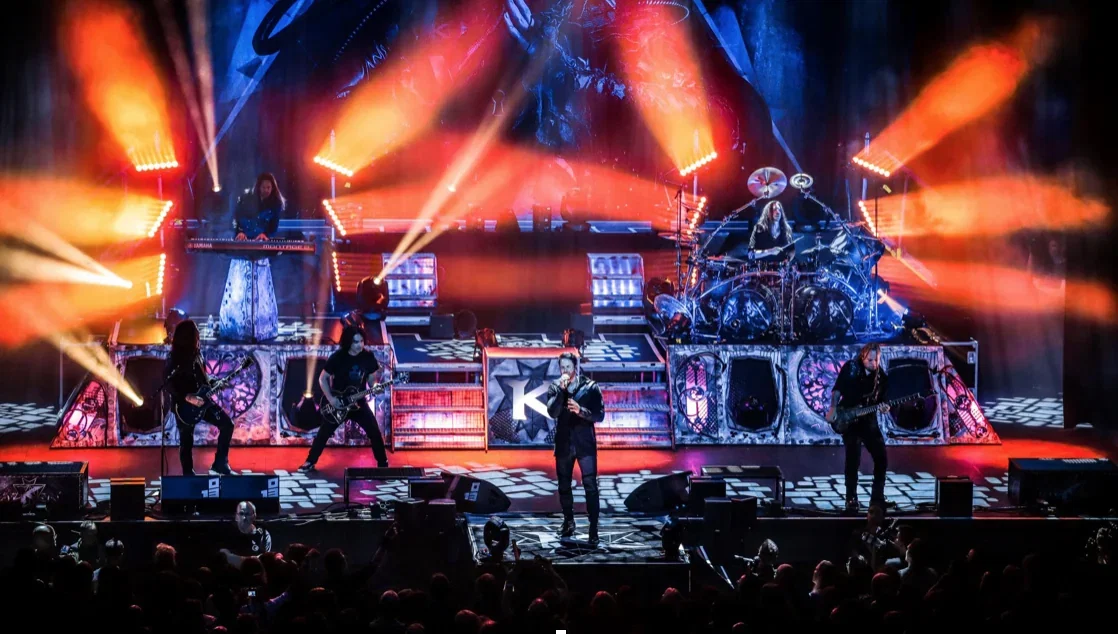 Kamelot: la versione dal vivo di 'Sacrimony (Angel of Afterlife) con Alissa White-Gluz, dal prossimo "I Am The Empire"