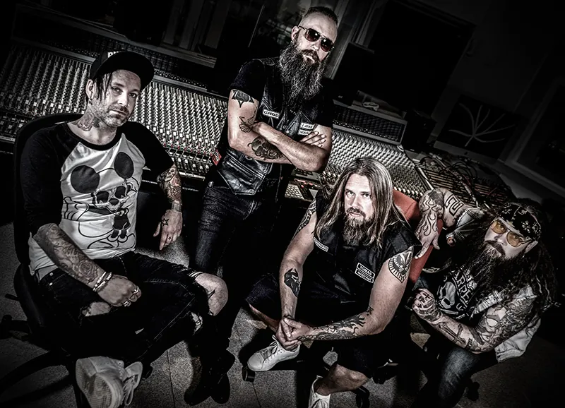 Corroded: ascolta il "vigilante remix" di 'Breathing'