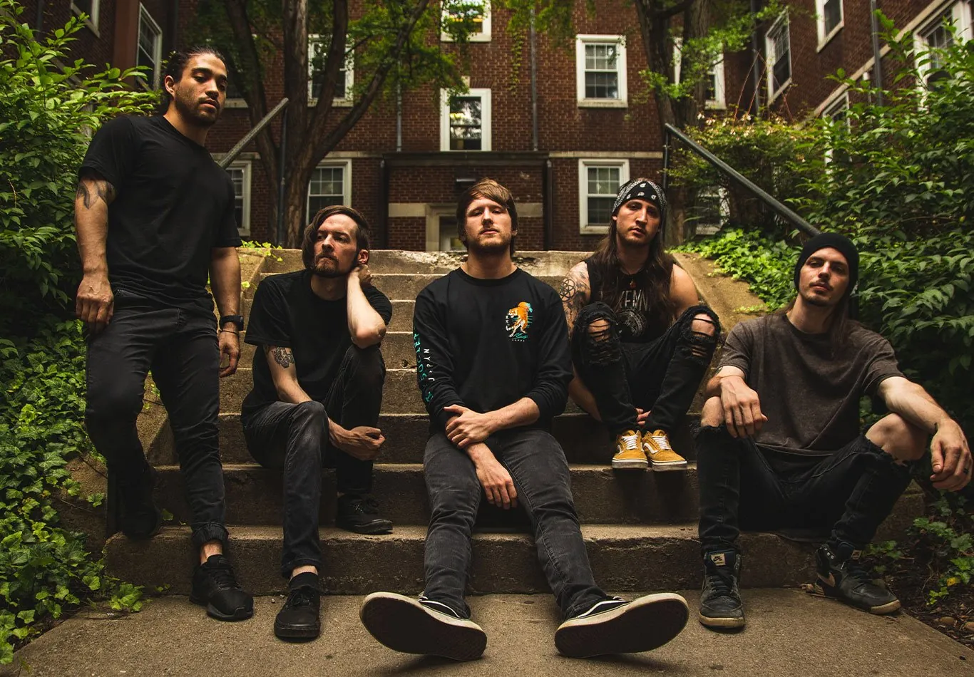 Curses: guarda il bass playthrough video della canzone 'Toska'