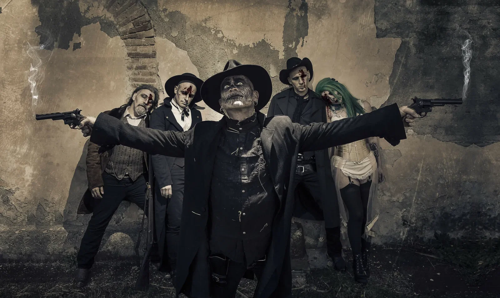 Scarlet And The Spooky Spiders: online il video di 'The Scarecrow'