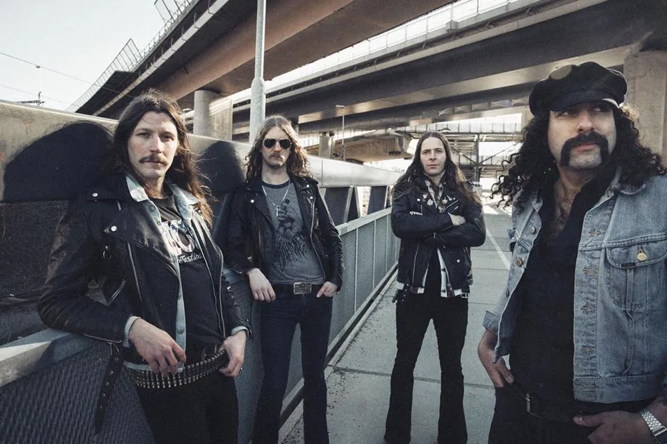 Dead Lord: ascolta la cover di 'Sleeping My Day Away' dei D-A-D