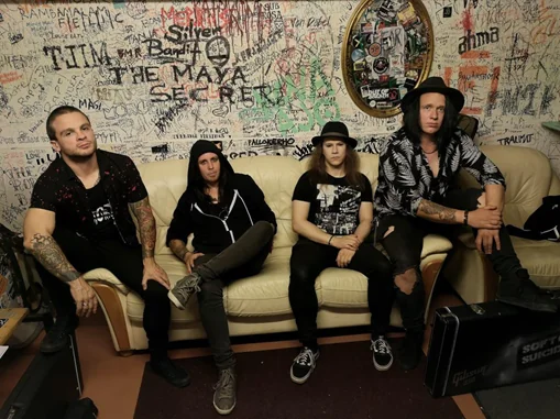 Softcore Suicide: firmano per RFL Records