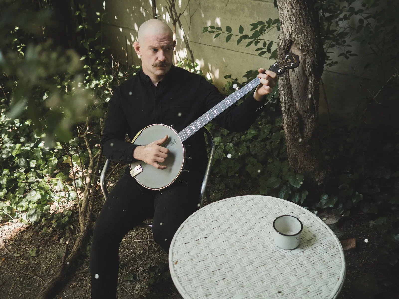 The Devil's Trade: la versione dal vivo di 'Dreams from the Rot'