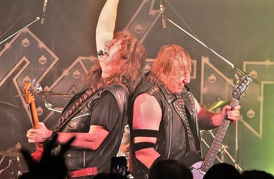 Raven: John Gallagher, 'ho visto band con 9 persone sul palco e il 50% della musica era registrata; ridicoli'