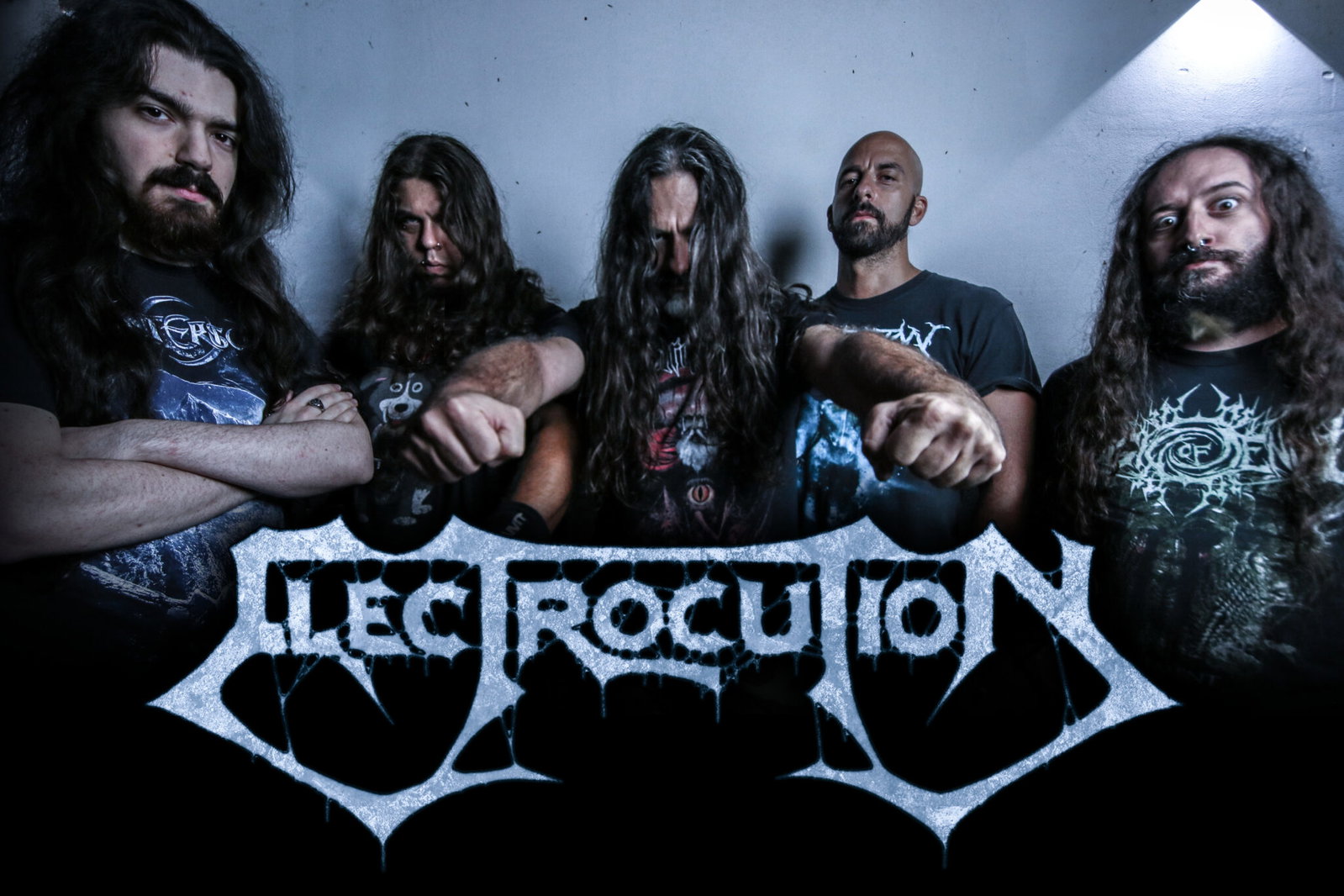Electrocution: il drum playthrough video di 'Warped'