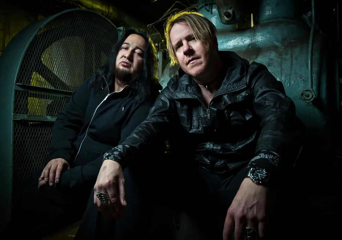 Fear Factory: Burton C. Bell lascia la band